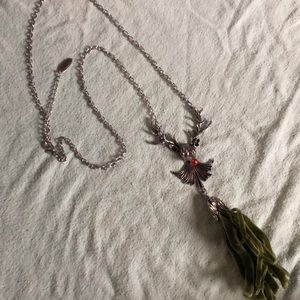 Plunder reindeer necklace